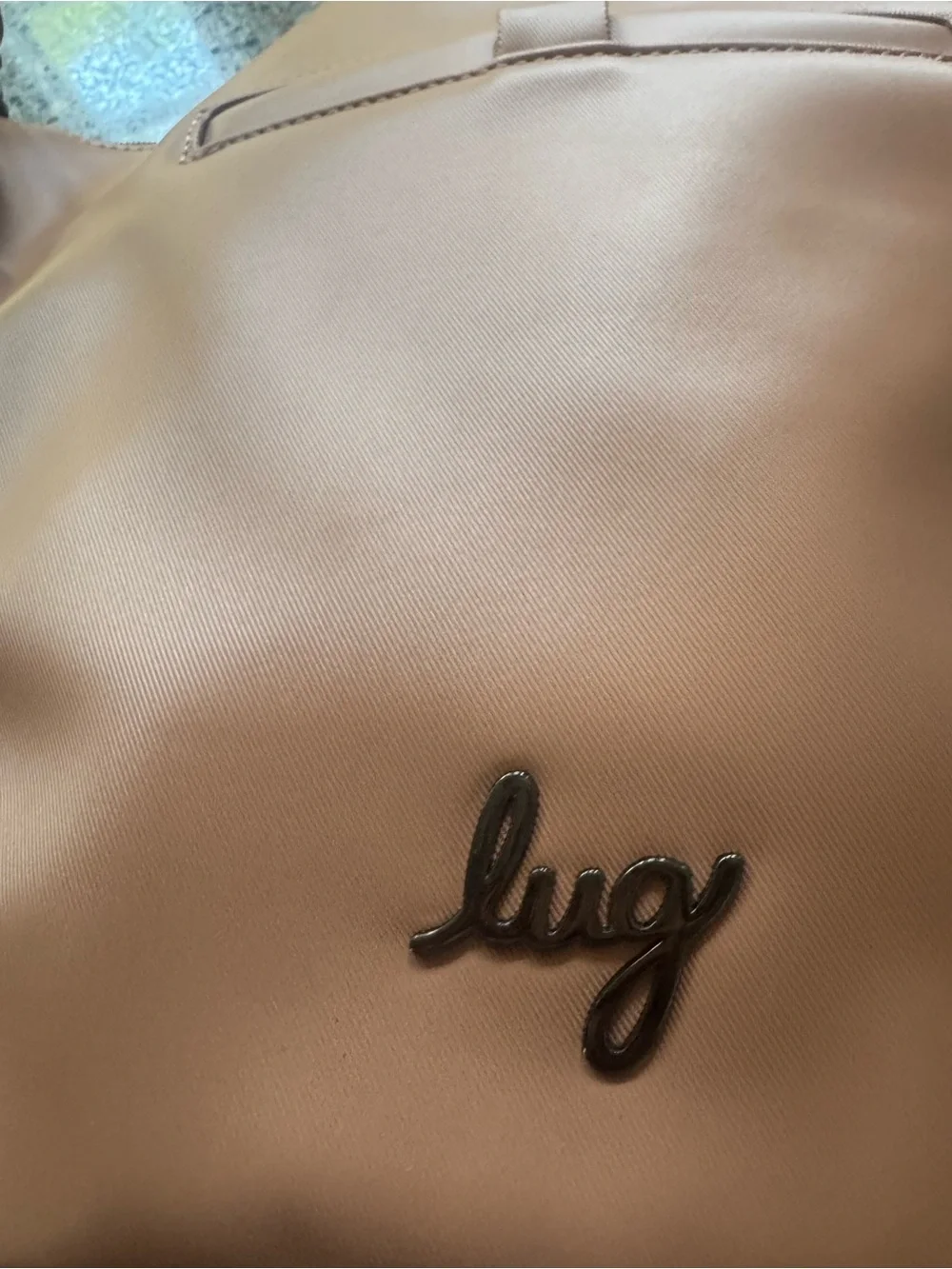lug sleek crossbody
